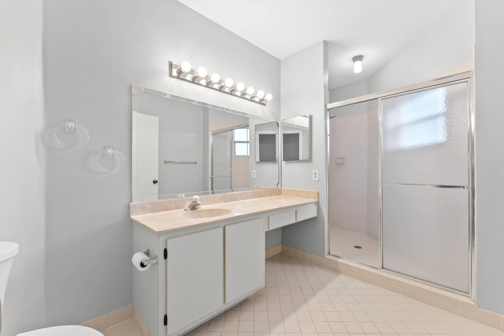 6705 Via Regina, Boca Raton, FL 33433 master bath