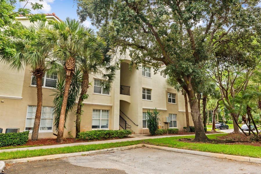 Property photo for 5900 W SAMPLE Road, #102, Coral Springs, FL