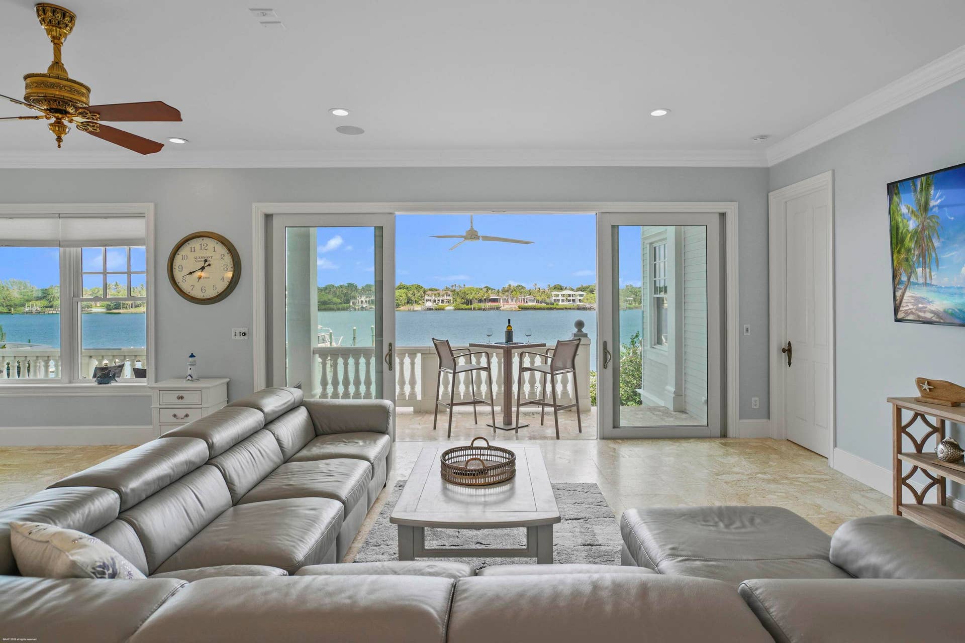 Guest House Family Room