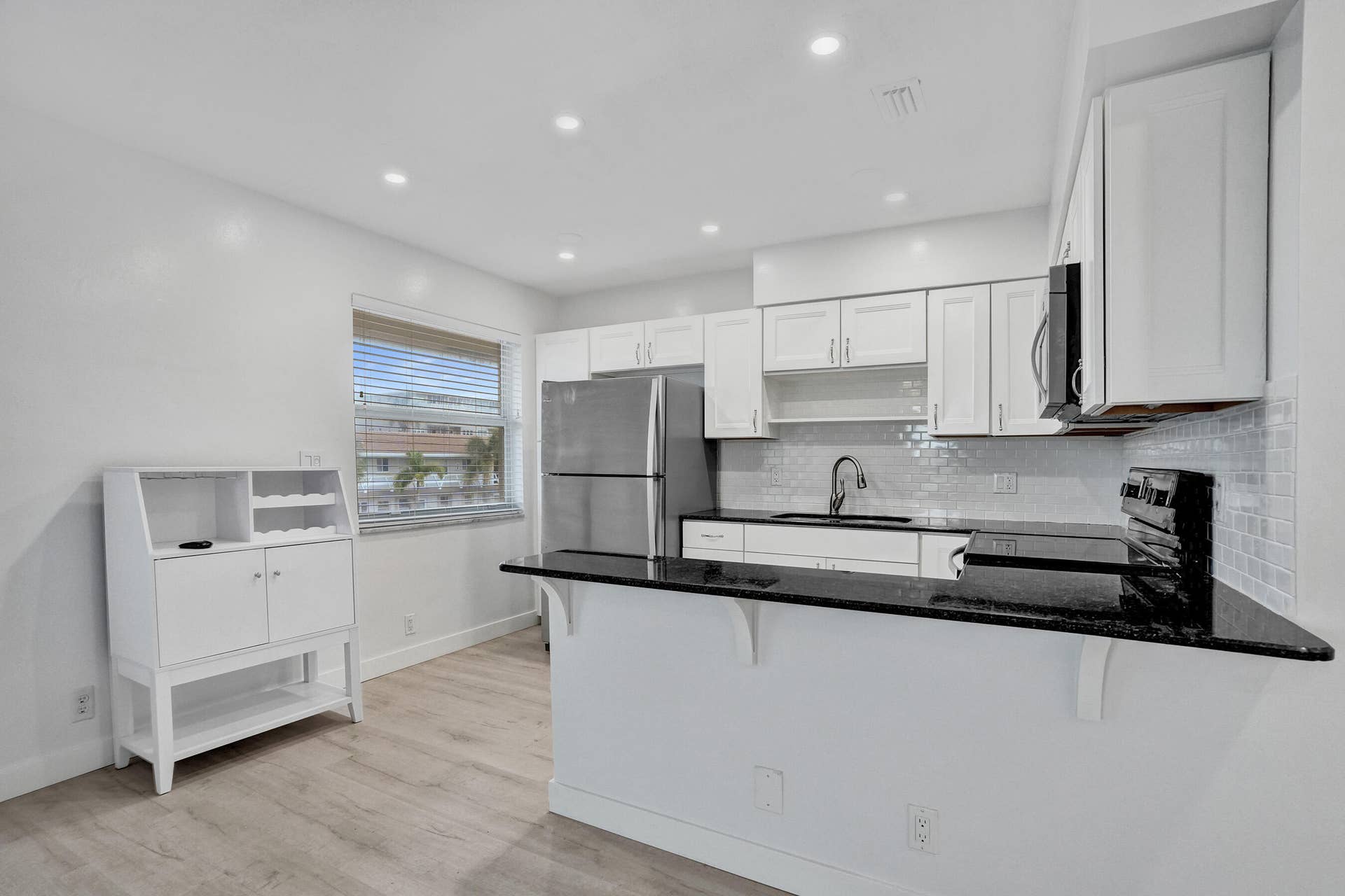 2862 NE 32ND Street, #13, Fort Lauderdale, FL 33306 DSC08482