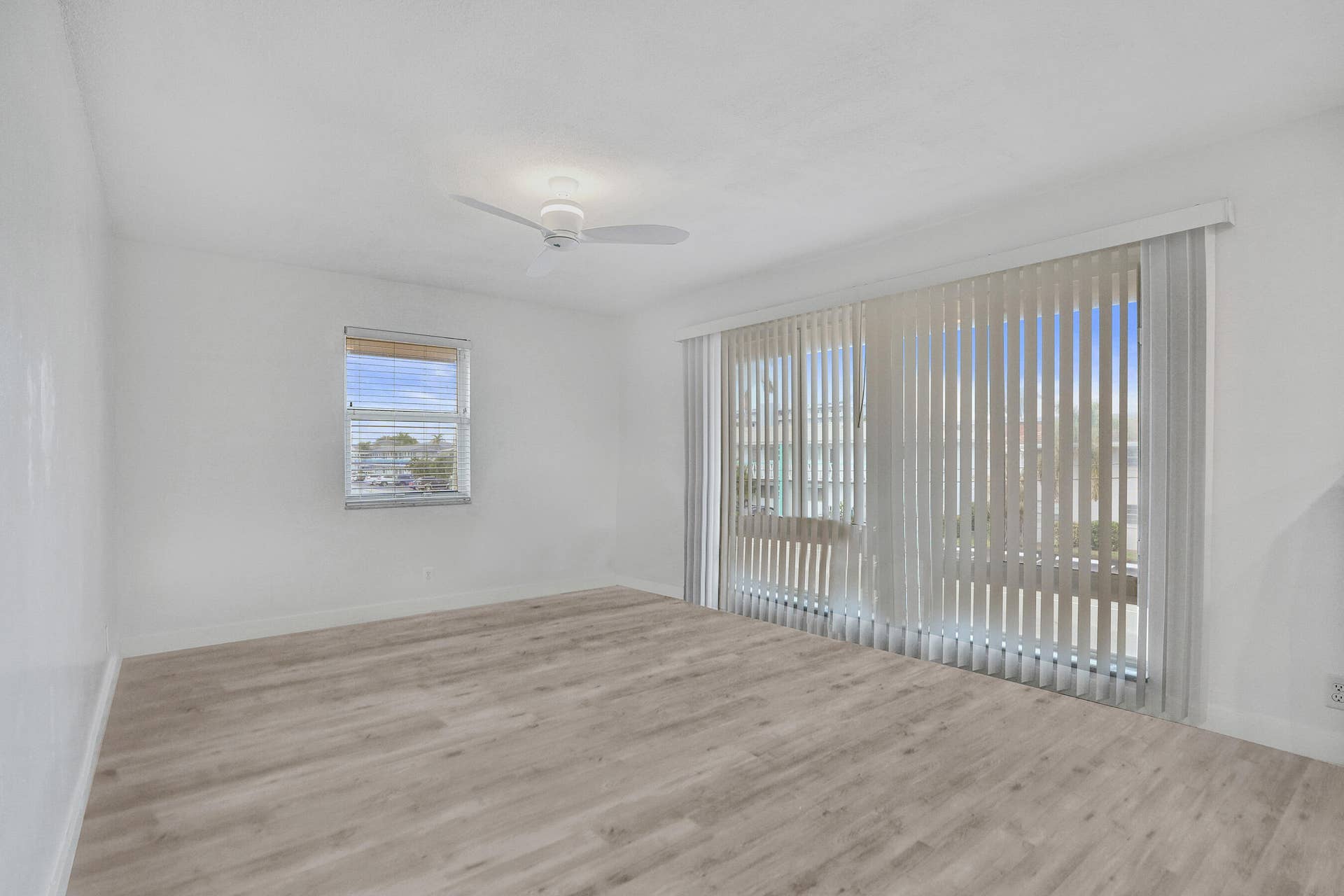 2862 NE 32ND Street, #13, Fort Lauderdale, FL 33306 DSC08470
