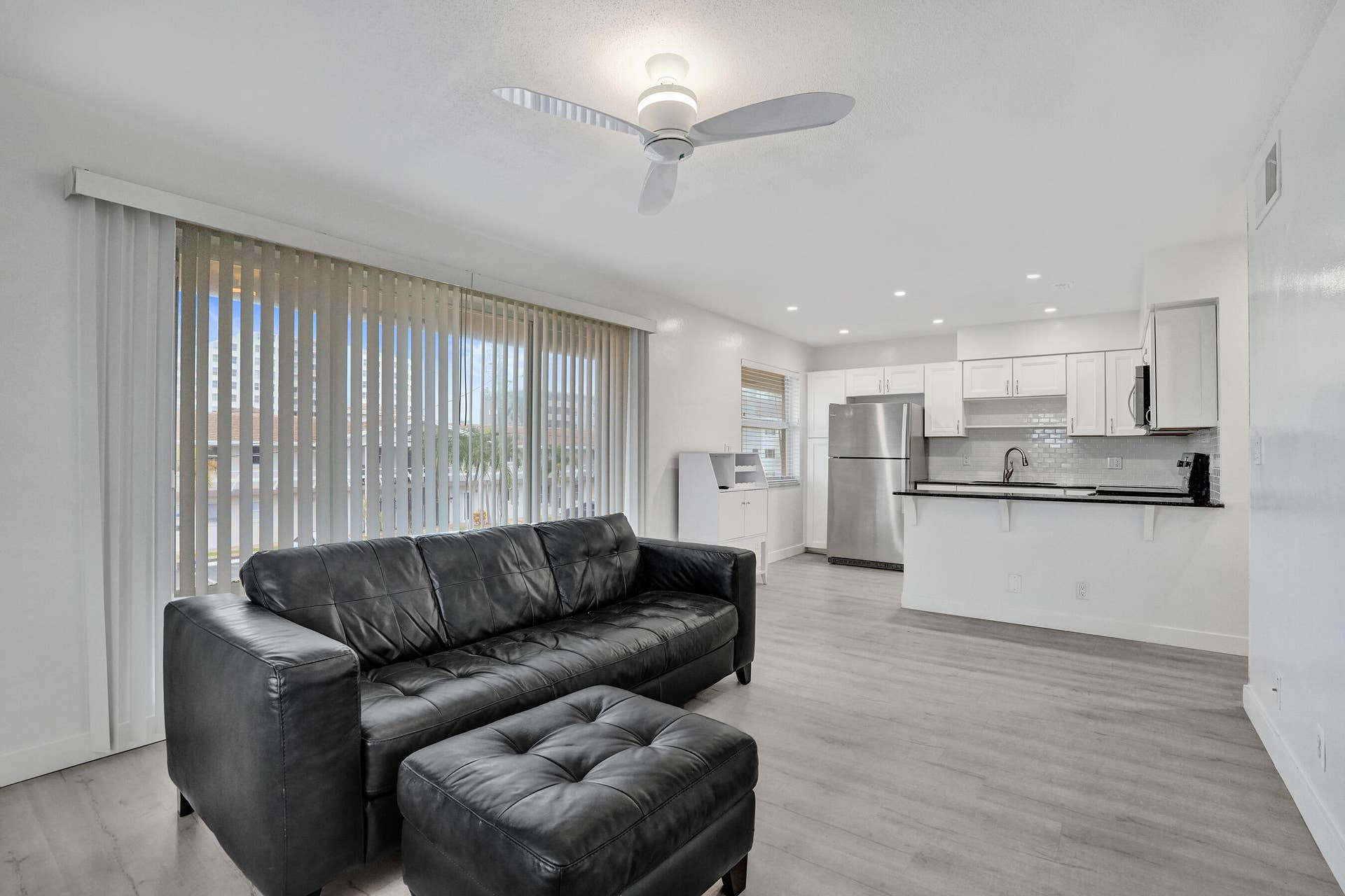 2862 NE 32ND Street, #13, Fort Lauderdale, FL 33306 DSC08473