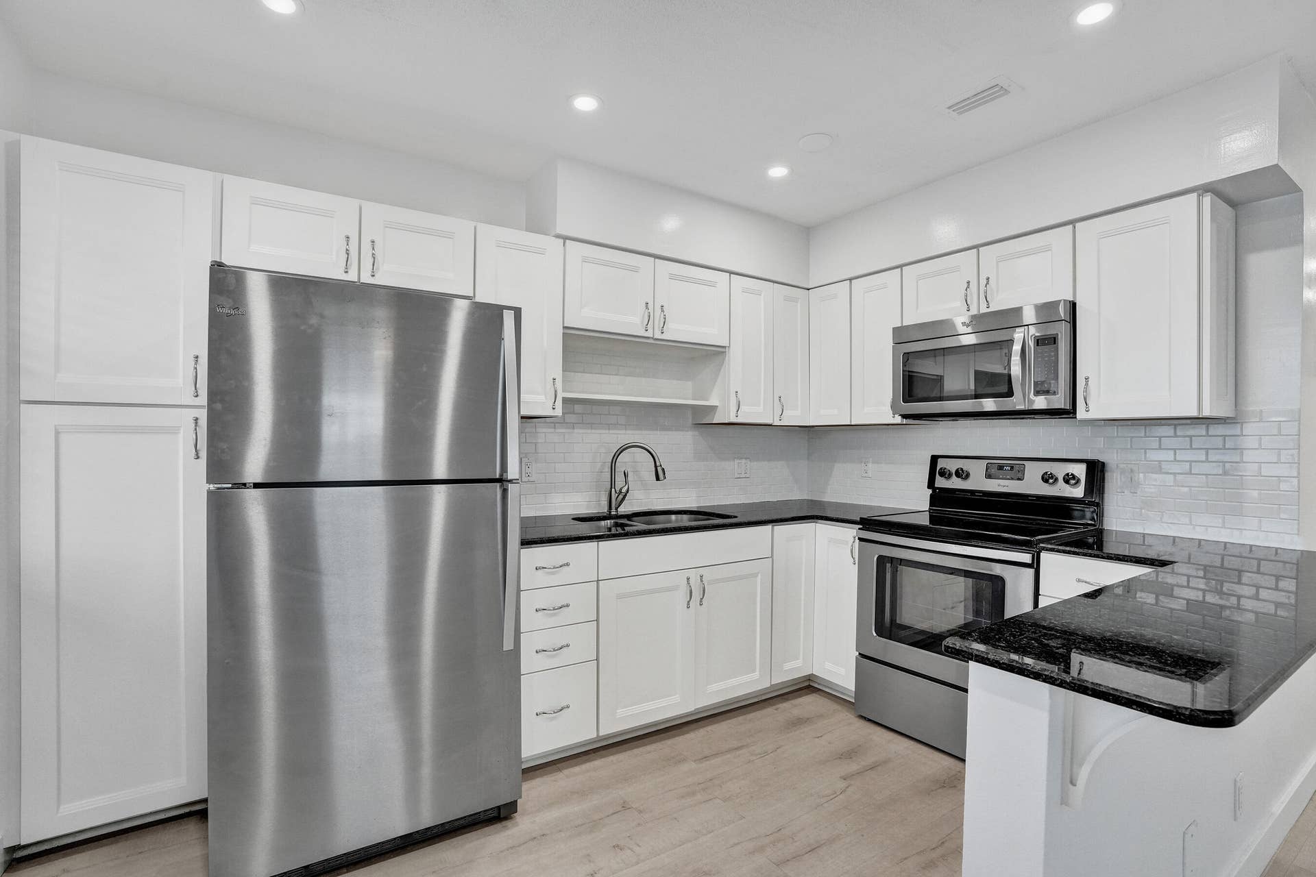 2862 NE 32ND Street, #13, Fort Lauderdale, FL 33306 DSC08485