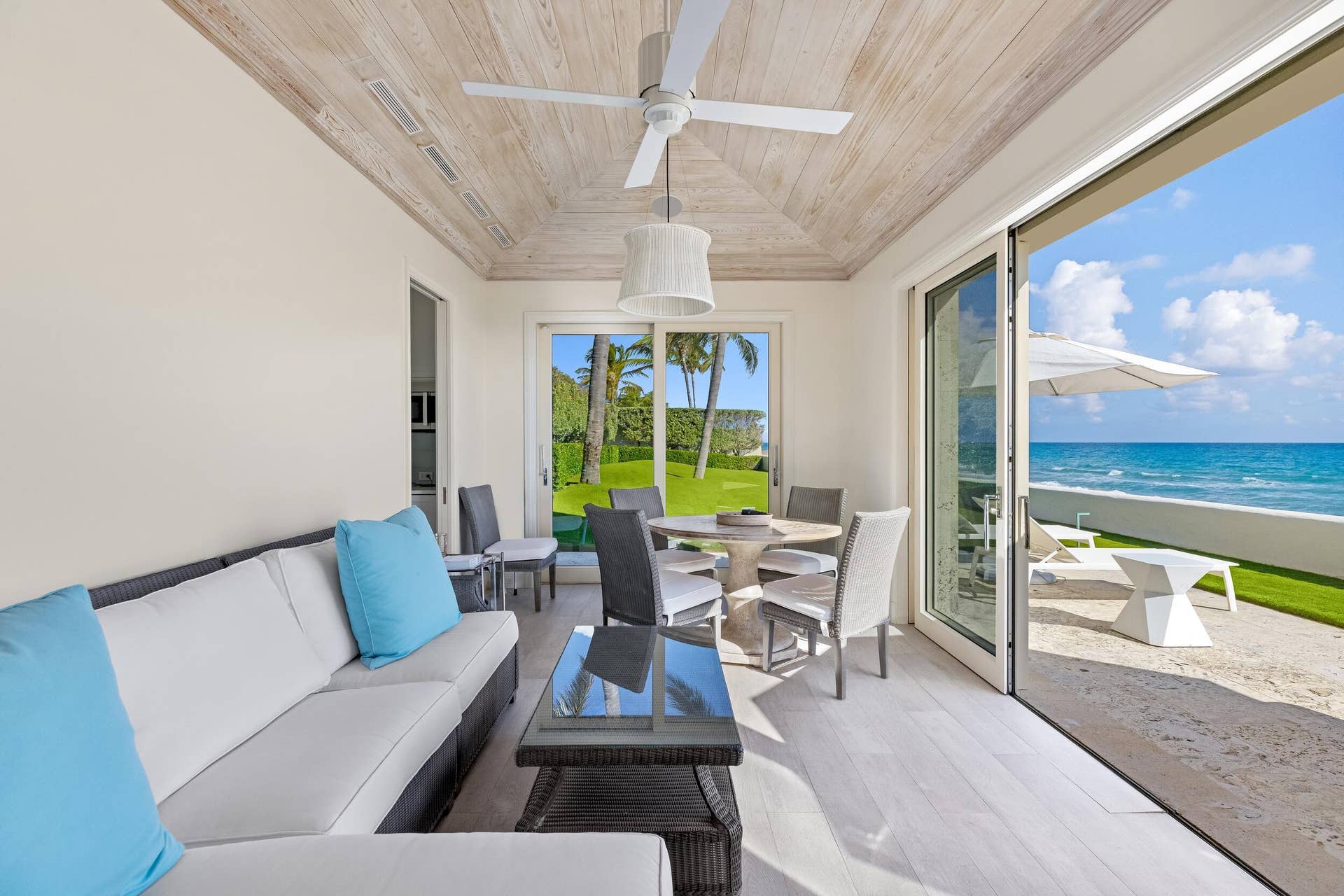 920 S Ocean Boulevard, Palm Beach, FL 33480 Cabana