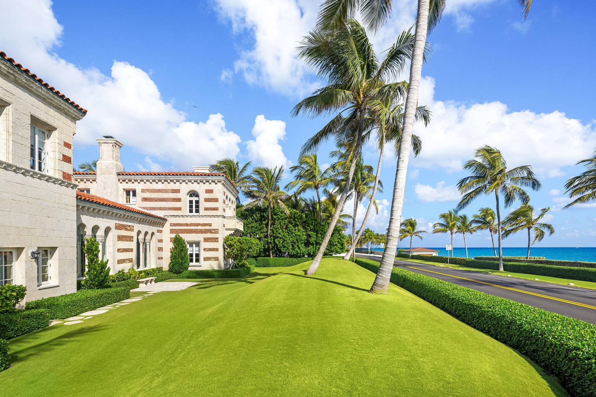 920 S Ocean Boulevard, Palm Beach, FL 33480 Front Exterior