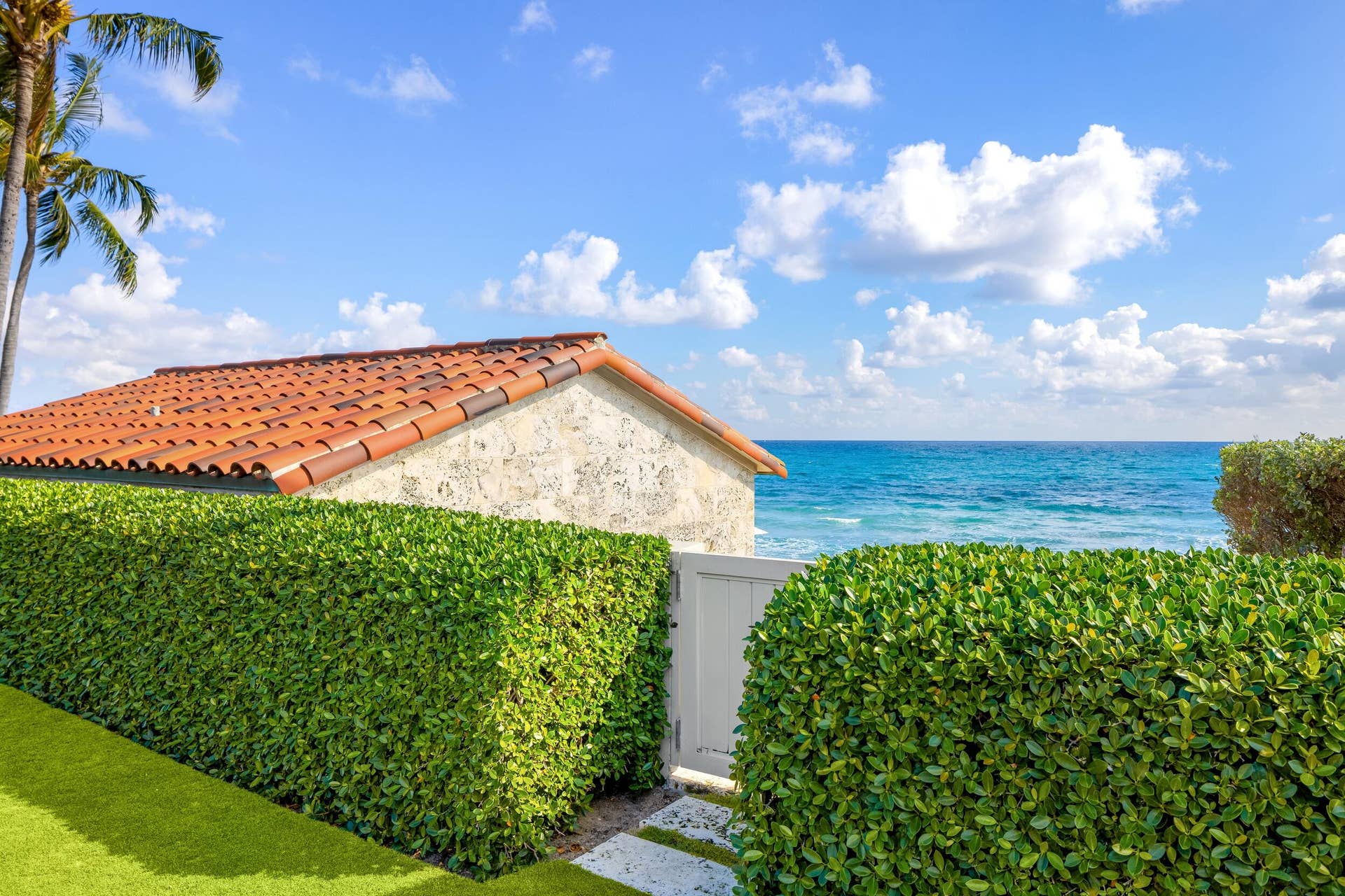 920 S Ocean Boulevard, Palm Beach, FL 33480 Cabana