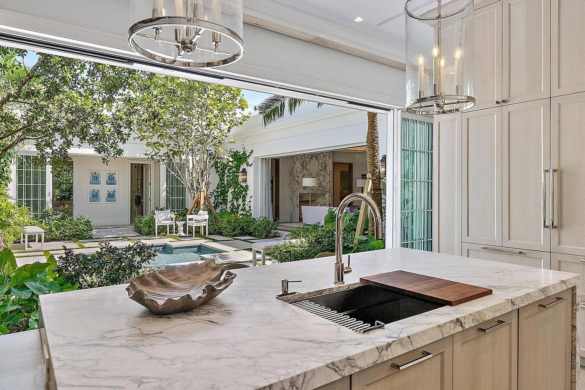 311 Polmer Park Road, Palm Beach, FL 33480 Kitchen