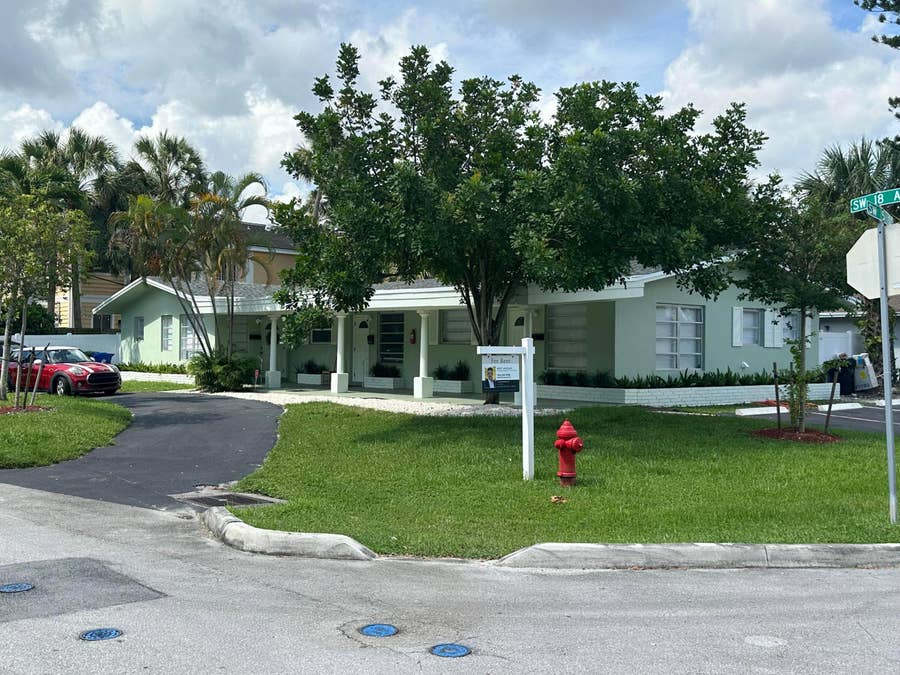 Property photo for 425 SW 18TH Avenue, Fort Lauderdale, FL