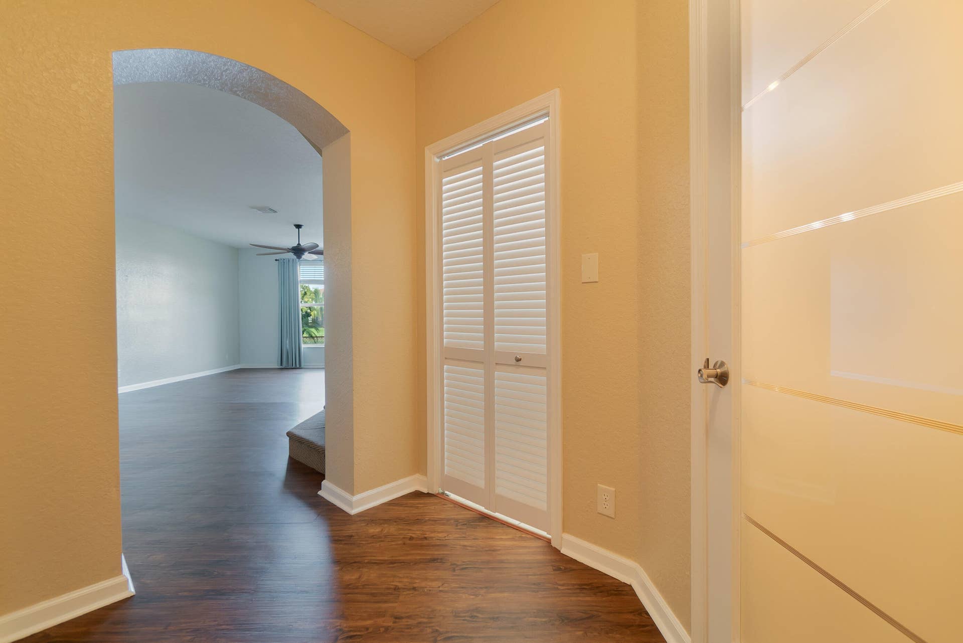 oakmont foyer