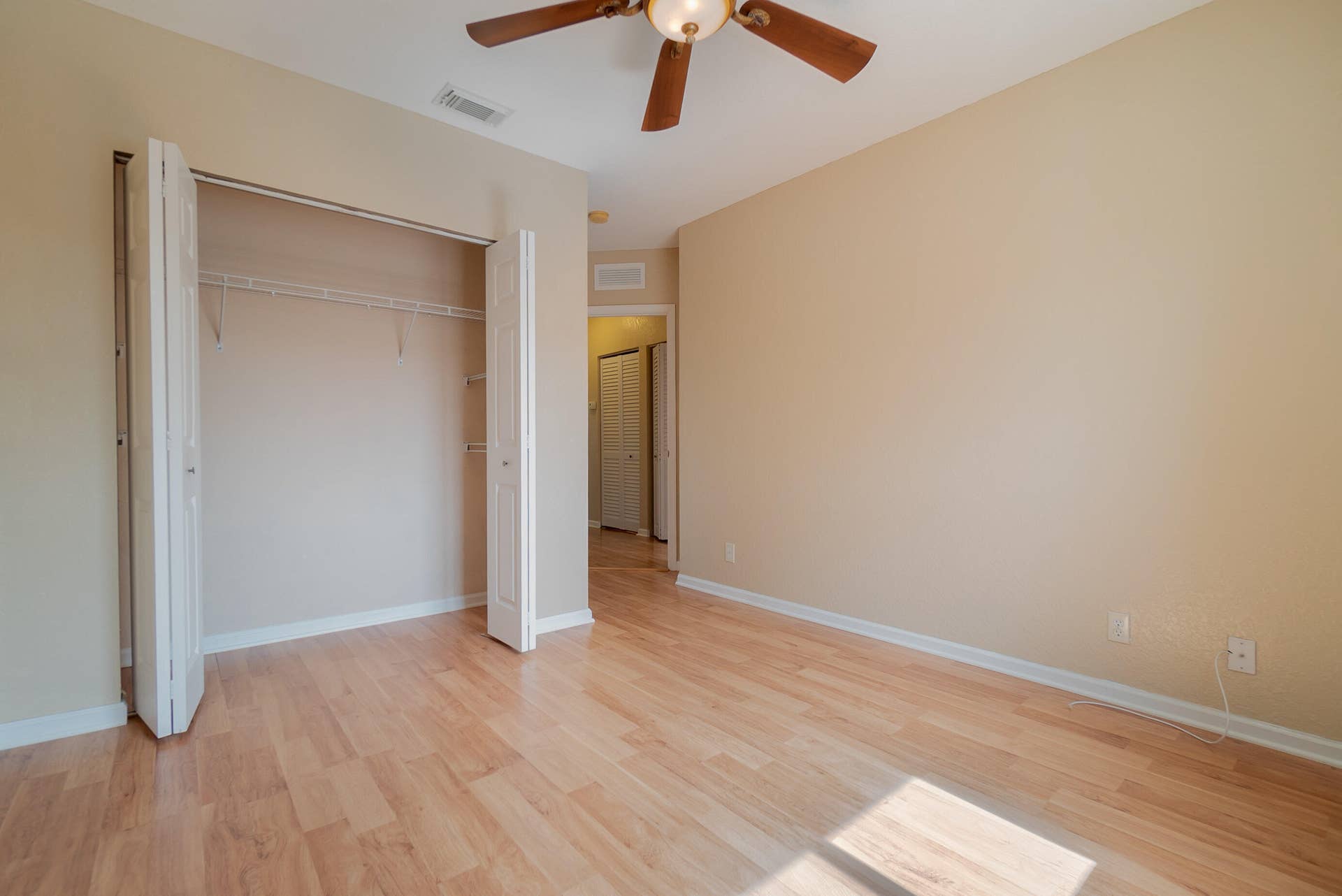 bedroom2-1