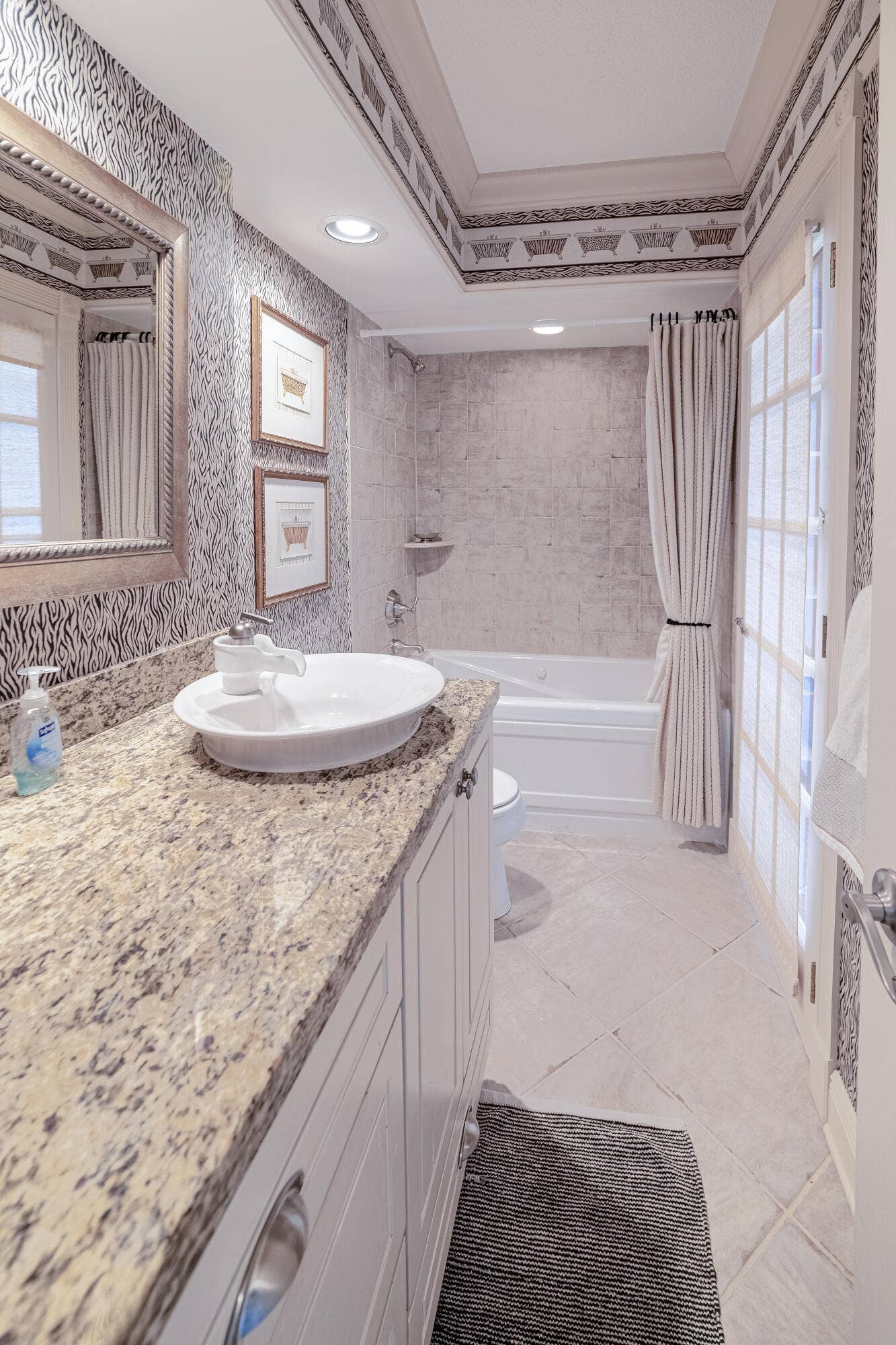 3450 S Ocean Boulevard, #408, Palm Beach, FL 33480 Bathroom 2