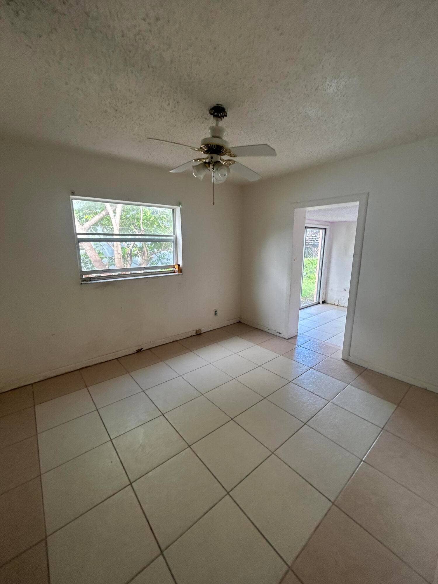 6831 Scott Street, Hollywood, FL 33024 IMG_3485