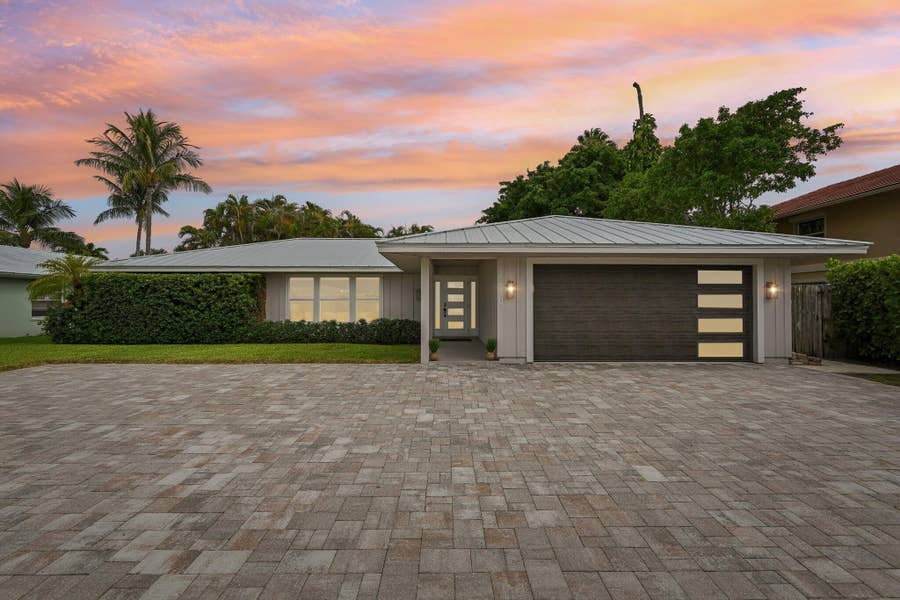 Property photo for 2610 Sun Cove Lane, North Palm Beach, FL