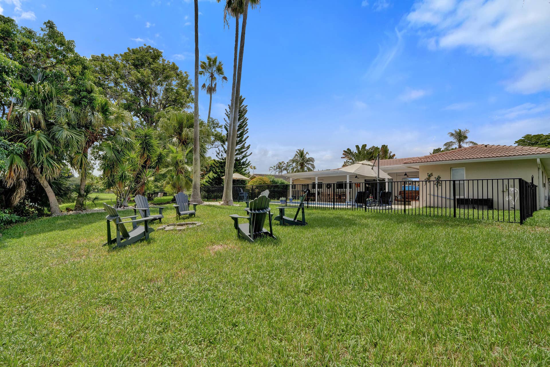 12072 NW 27TH Drive, Coral Springs, FL 33065 Huge yard including fire pit