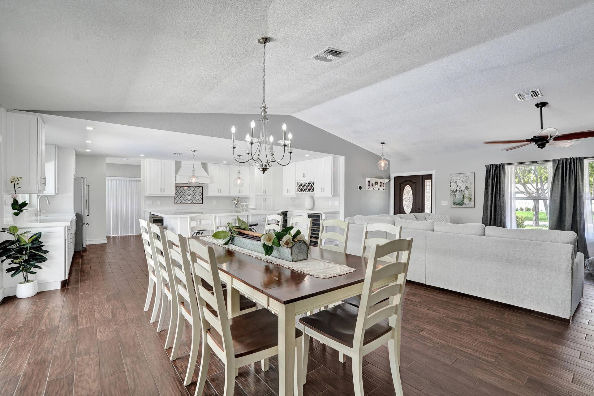 12072 NW 27TH Drive, Coral Springs, FL 33065 Dining area