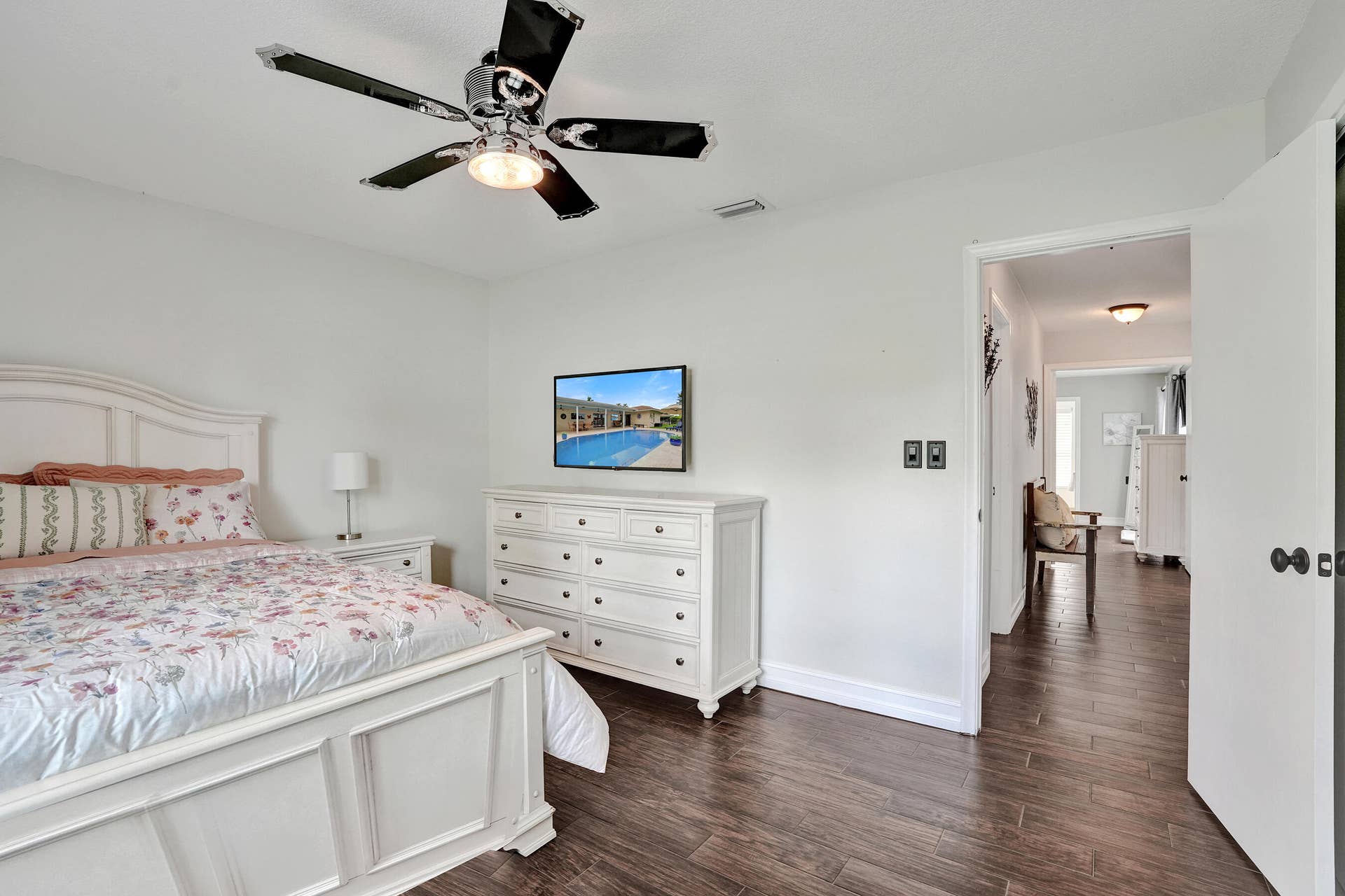 12072 NW 27TH Drive, Coral Springs, FL 33065 Bedroom 1- hallway leading to bedroom 2,