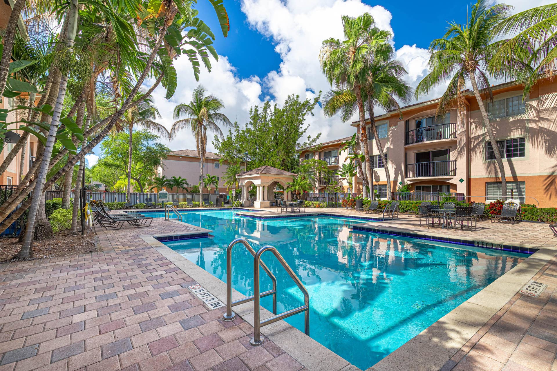 2009 SE 10TH Avenue, #309, Fort Lauderdale, FL 33316 Pool-B