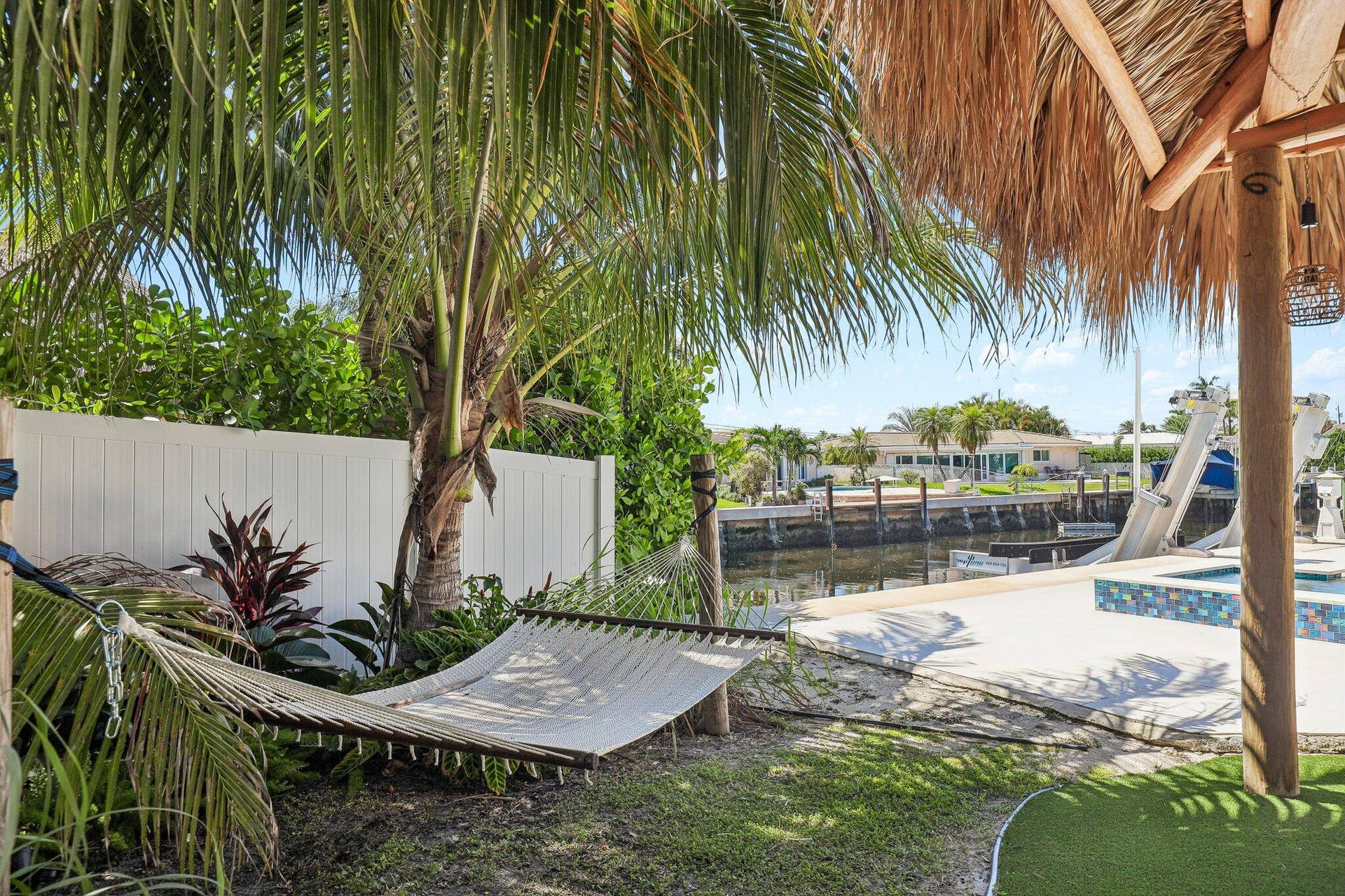 511 SE 9TH Avenue, Pompano Beach, FL 33060 51-web-or-mls-SE 9th Ave-S1208-051
