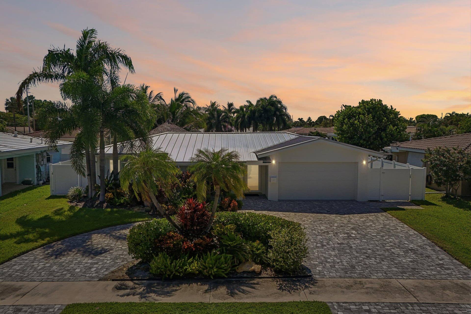 511 SE 9TH Avenue, Pompano Beach, FL 33060 71-web-or-mls-VT-1208-2