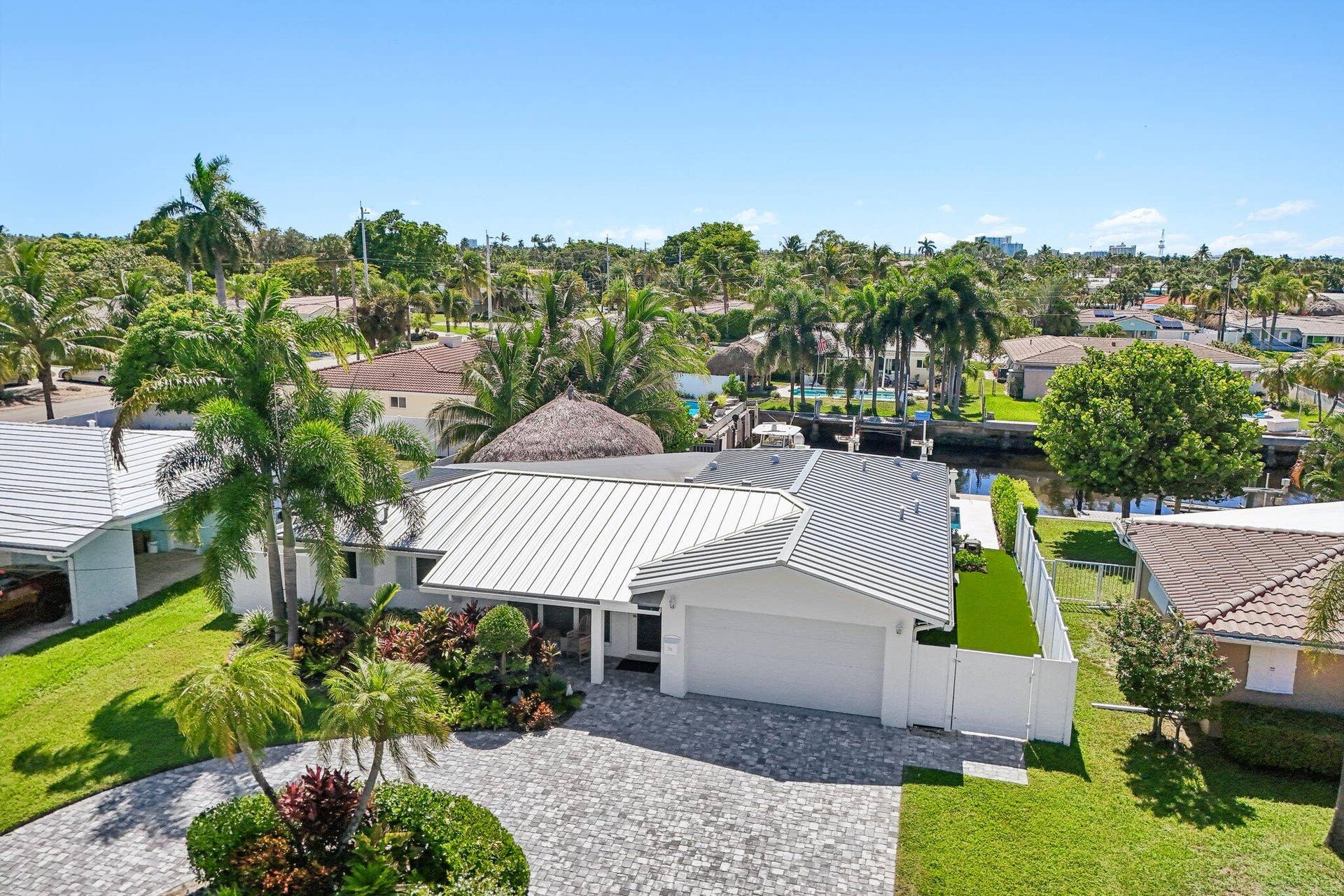 511 SE 9TH Avenue, Pompano Beach, FL 33060 56-web-or-mls-SE 9th Ave-S1208-056