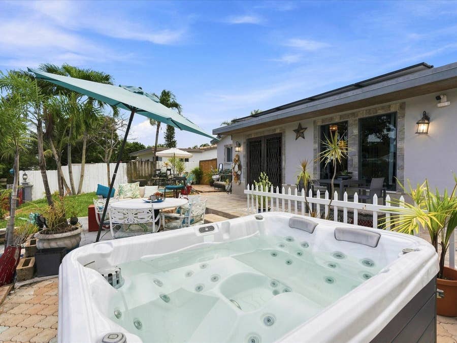 Property photo for 707 SW 3RD Avenue, Hallandale Beach, FL