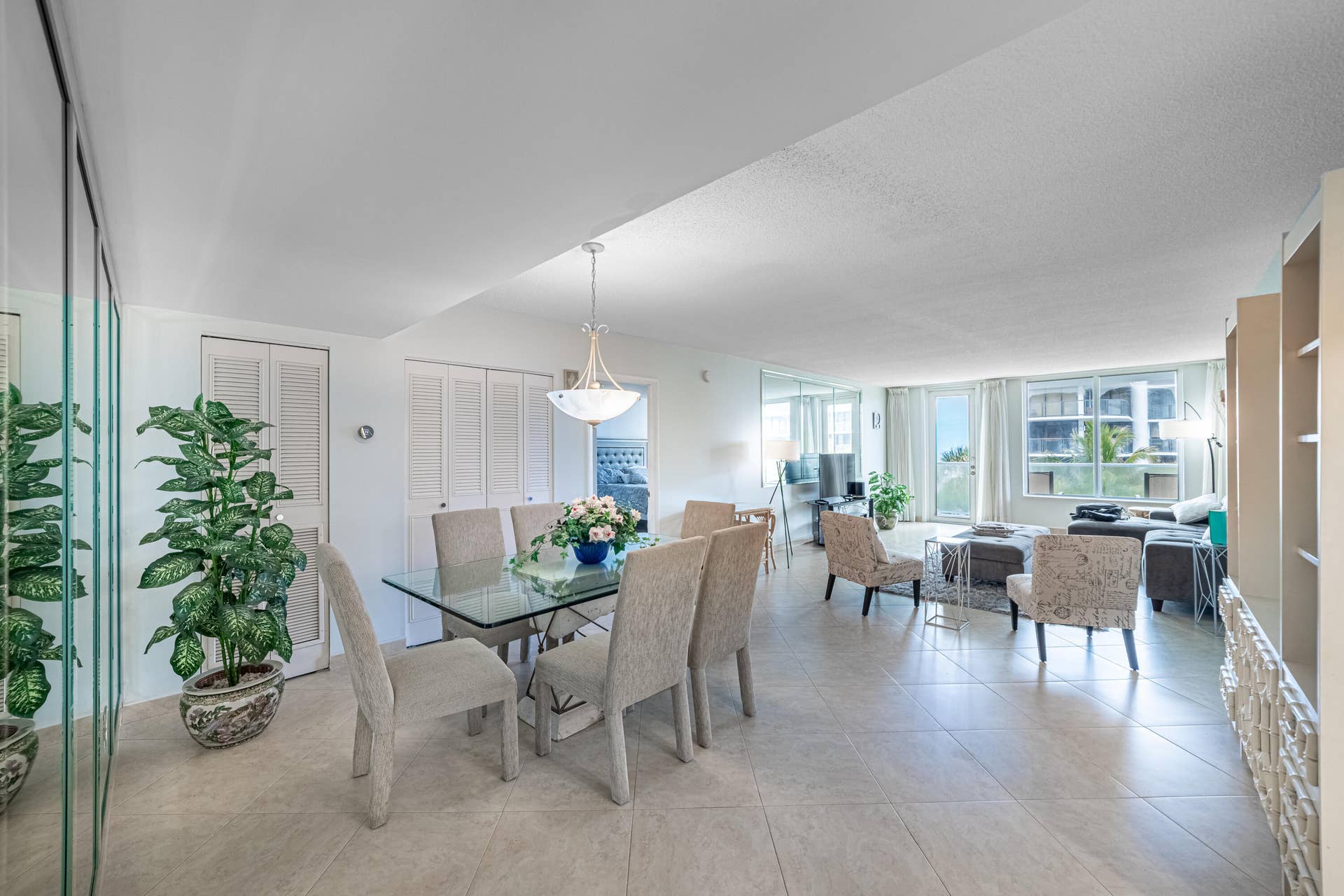 Dining Room/Living Room