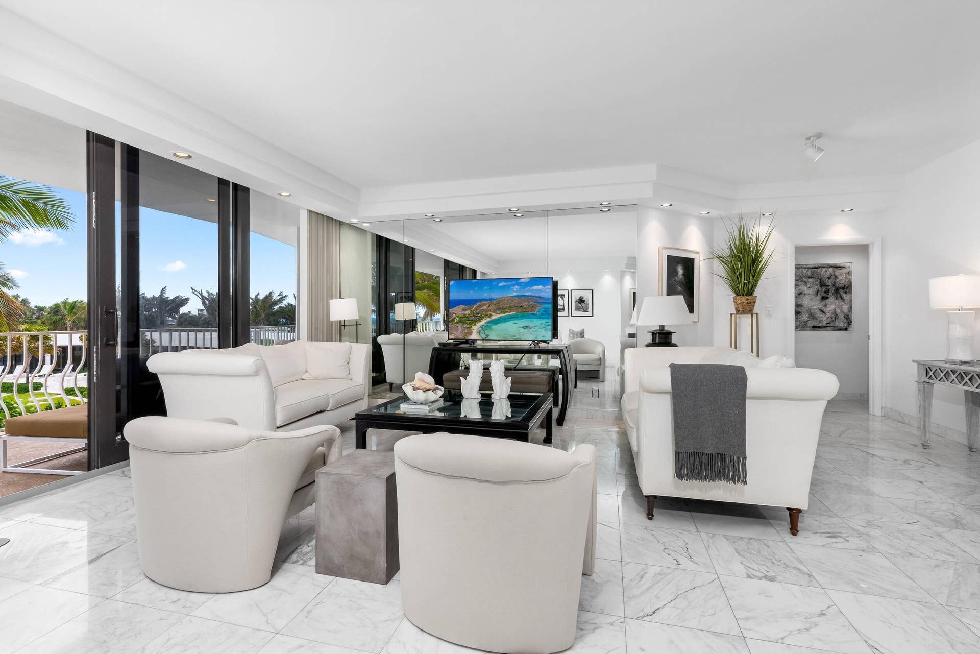 2000 S Ocean Boulevard, #107n, Palm Beach, FL 33480 Living Area
