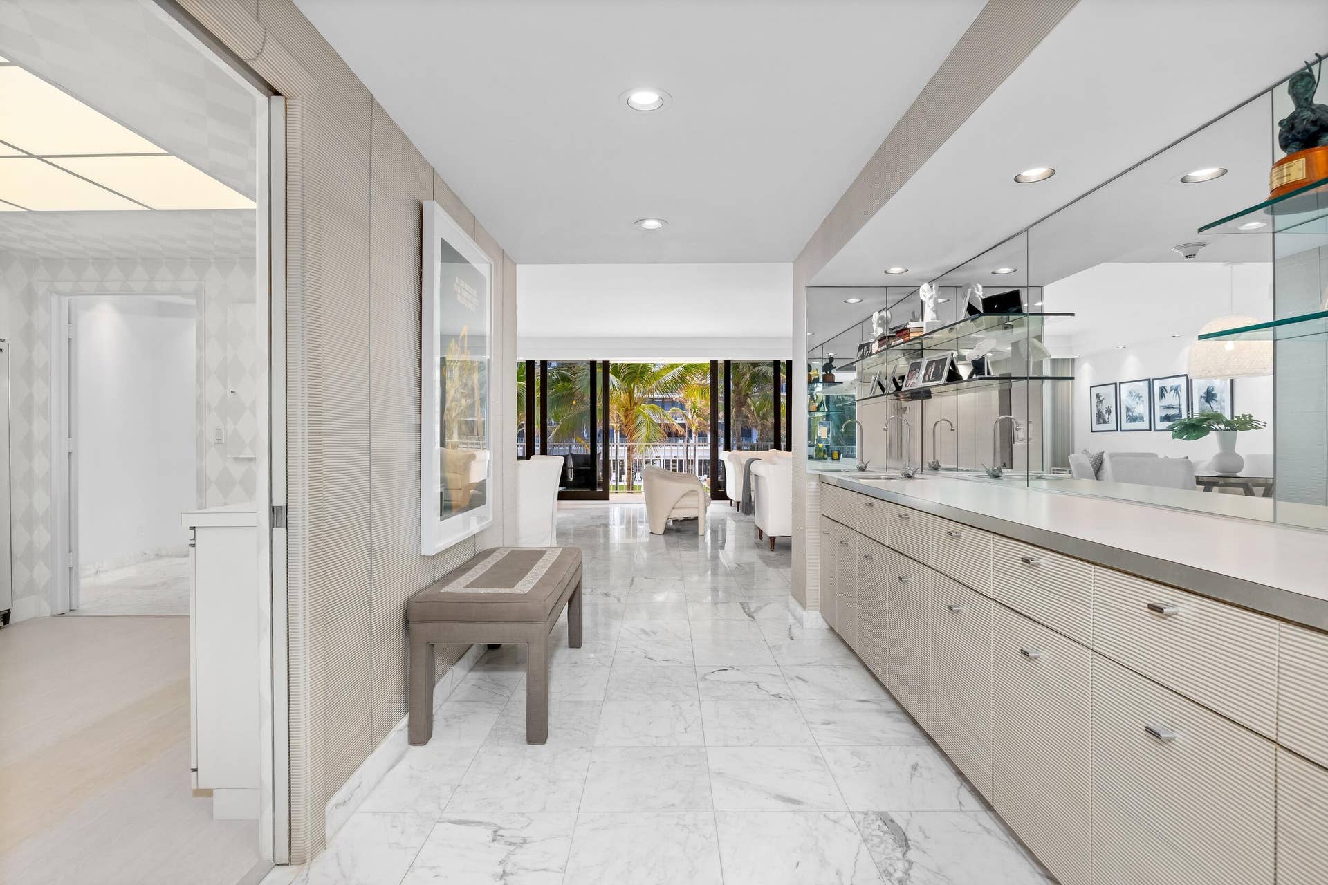 2000 S Ocean Boulevard, #107n, Palm Beach, FL 33480 Foyer