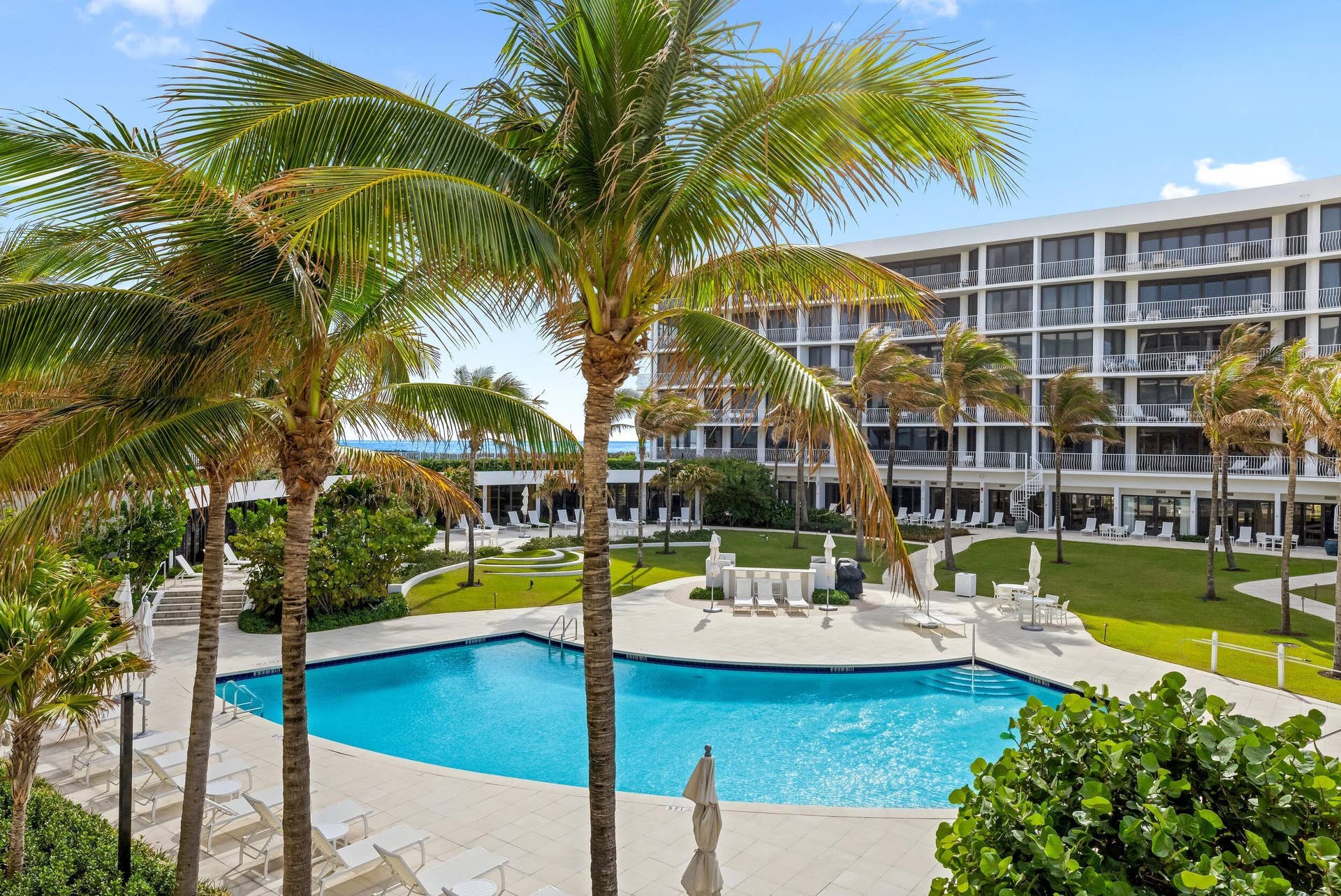 2000 S Ocean Boulevard, #107n, Palm Beach, FL 33480 Balcony View