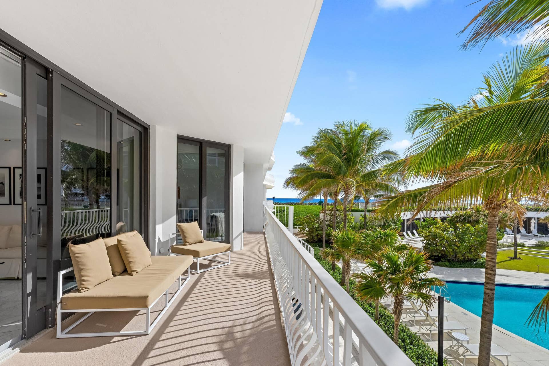 2000 S Ocean Boulevard, #107n, Palm Beach, FL 33480 Covered Balcony