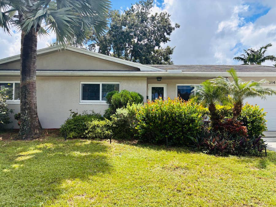 Property photo for 3146 NW 69th Street, Fort Lauderdale, FL