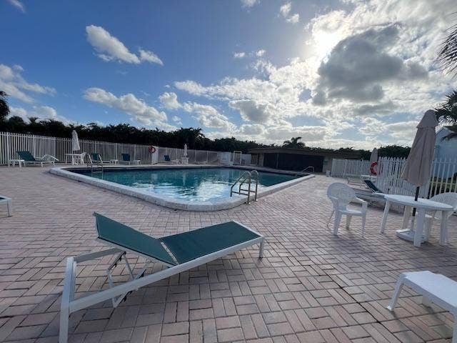 9300 SW 8TH Street, #403, Boca Raton, FL 33428 Swimming pool 3