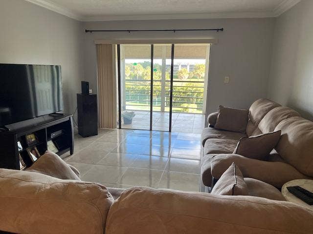 9300 SW 8TH Street, #403, Boca Raton, FL 33428 Living Room2