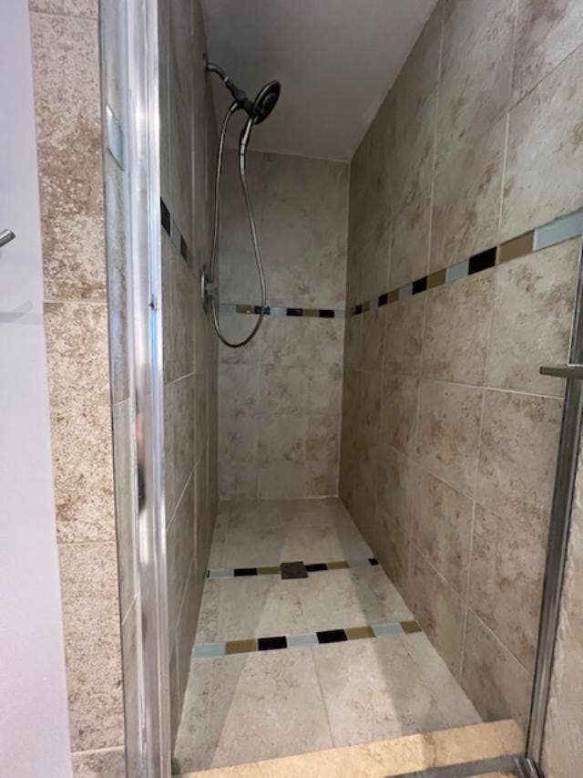 9300 SW 8TH Street, #403, Boca Raton, FL 33428 2nd Bathroom S
