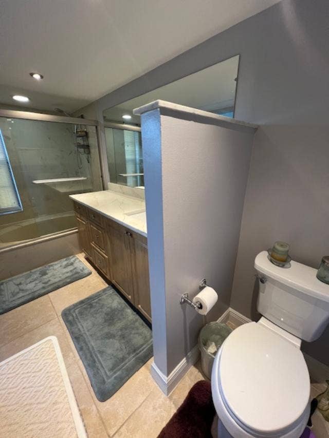 9300 SW 8TH Street, #403, Boca Raton, FL 33428 Master Bathroom4
