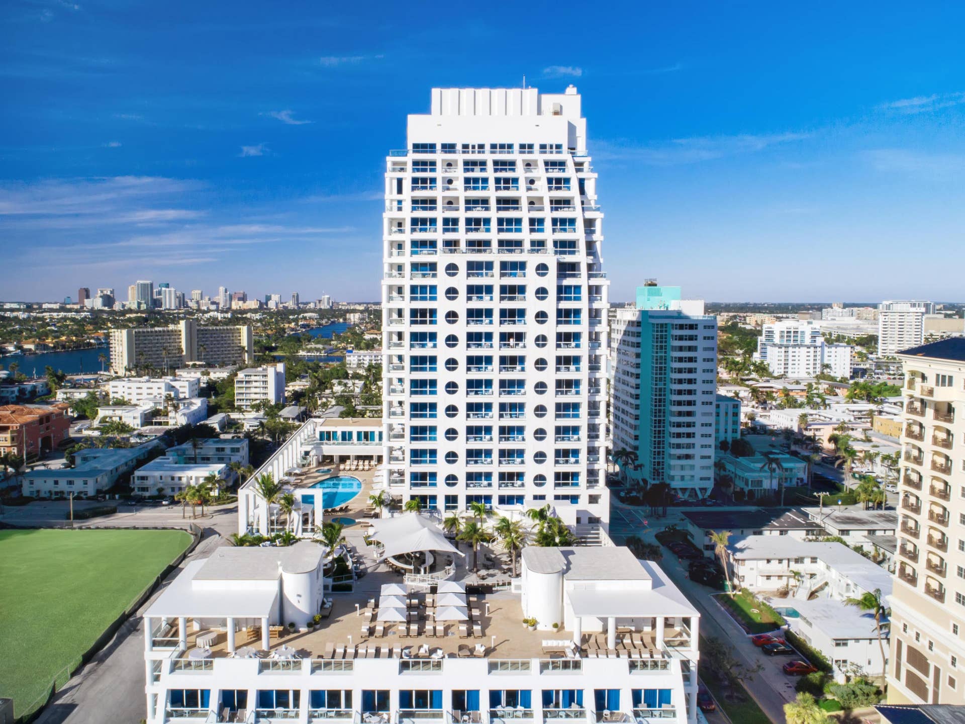 551 N FORT LAUDERDALE BEACH Boulevard, #R1801, Fort Lauderdale, FL 33304 Building