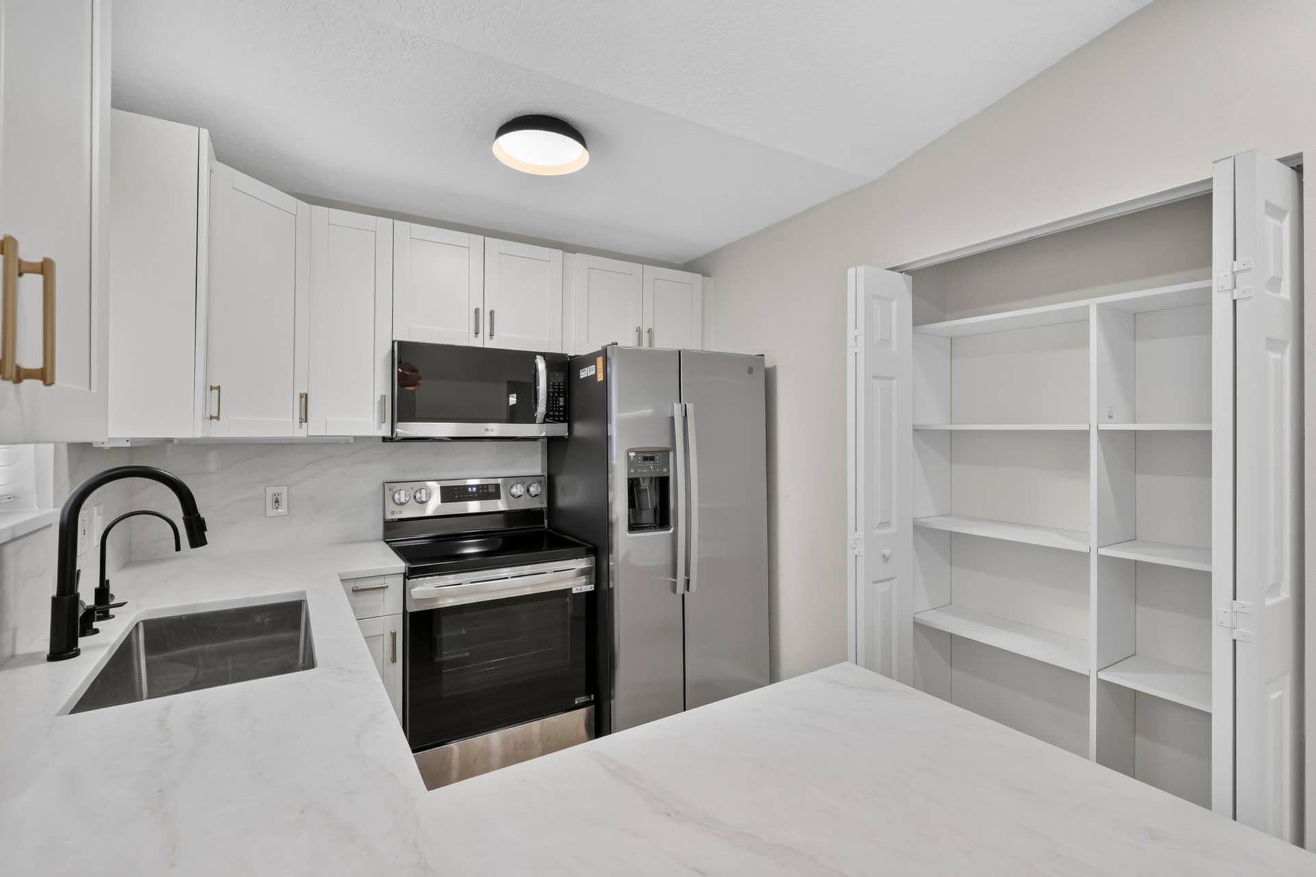 3496 BRIAR BAY Boulevard, #206, West Palm Beach, FL 33411 Kitchen