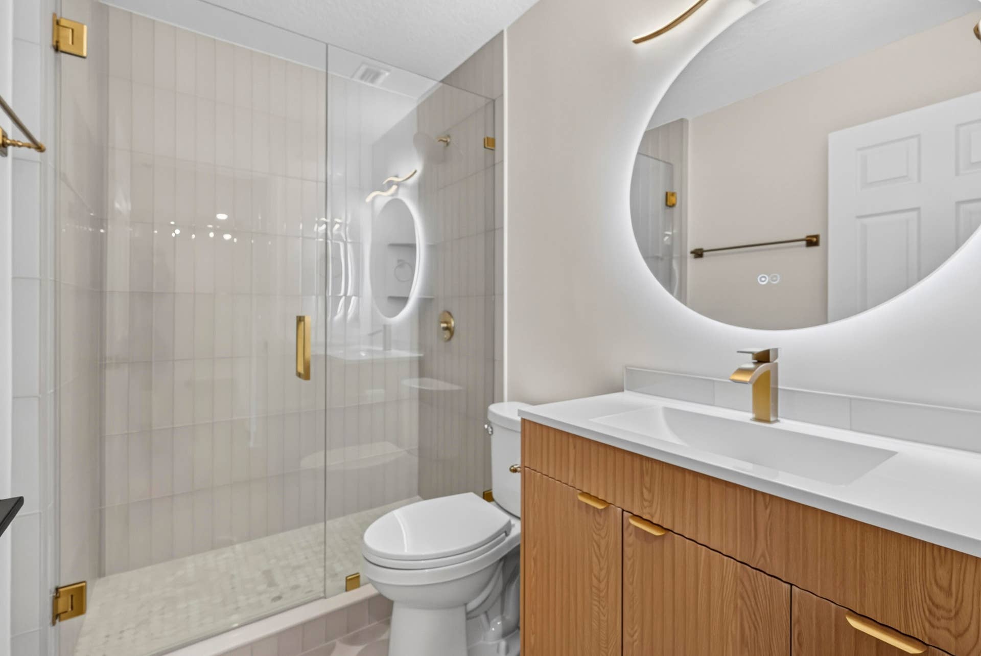 3496 BRIAR BAY Boulevard, #206, West Palm Beach, FL 33411 Second Bathroom