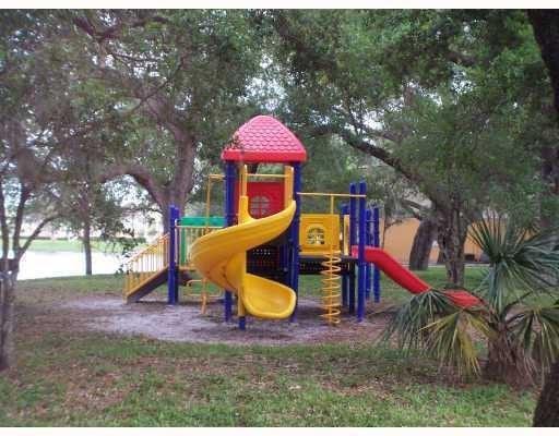 3660 N 56TH Avenue, #611, Hollywood, Hollywood, FL 33021 Photo 9