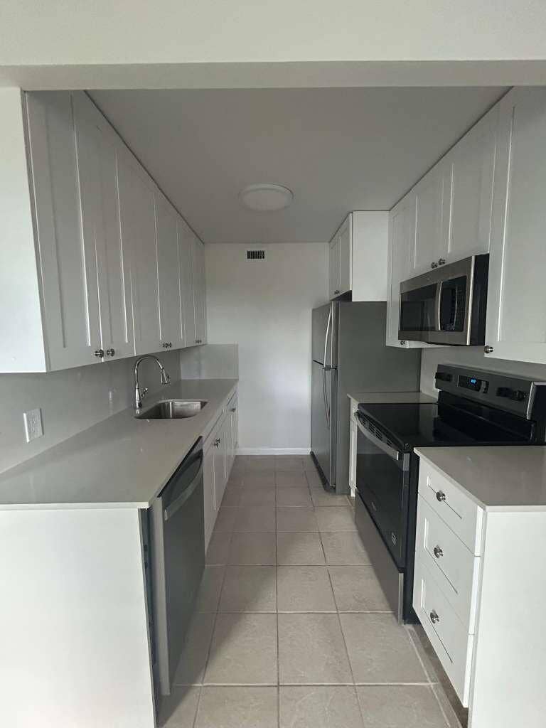 Property photo for 4119 Newport U, Deerfield Beach, FL