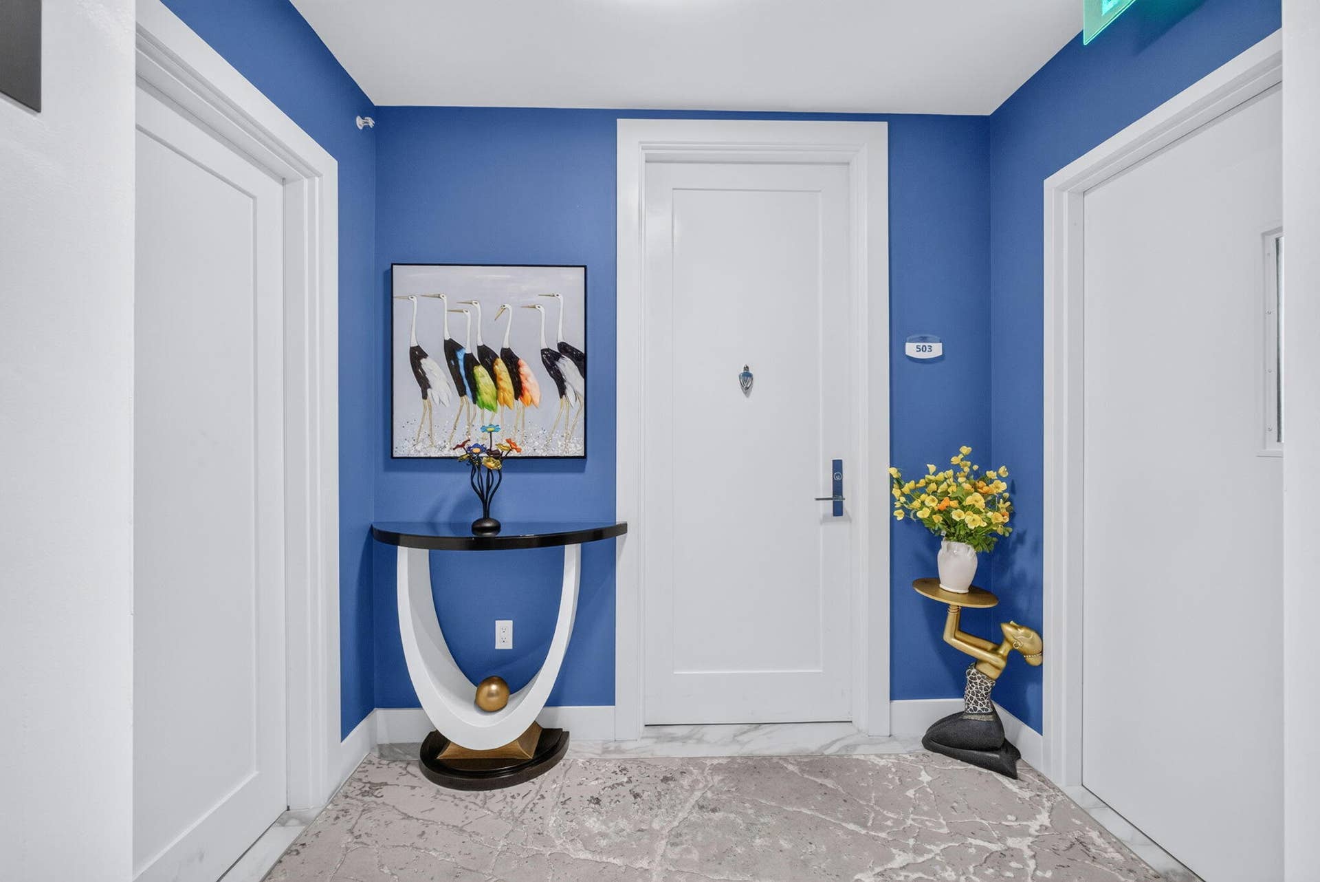1 Water Club Way, #503, North Palm Beach, FL 33408 WELCOME HOME.... A Private Elevator Foyer drops you at your very own front door!