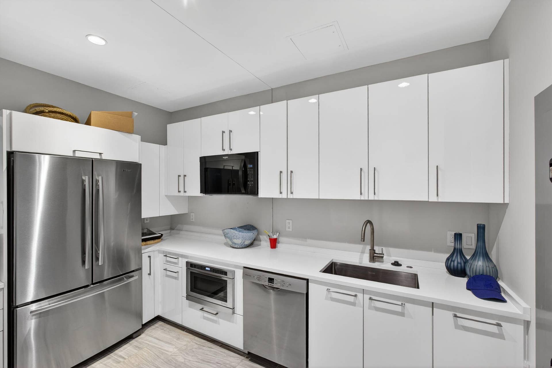 1 Water Club Way, #503, North Palm Beach, FL 33408 Having a special event? Wedding shower? Baby Shower, Anniversary party? just reserve this Clubhouse and call the caterer!