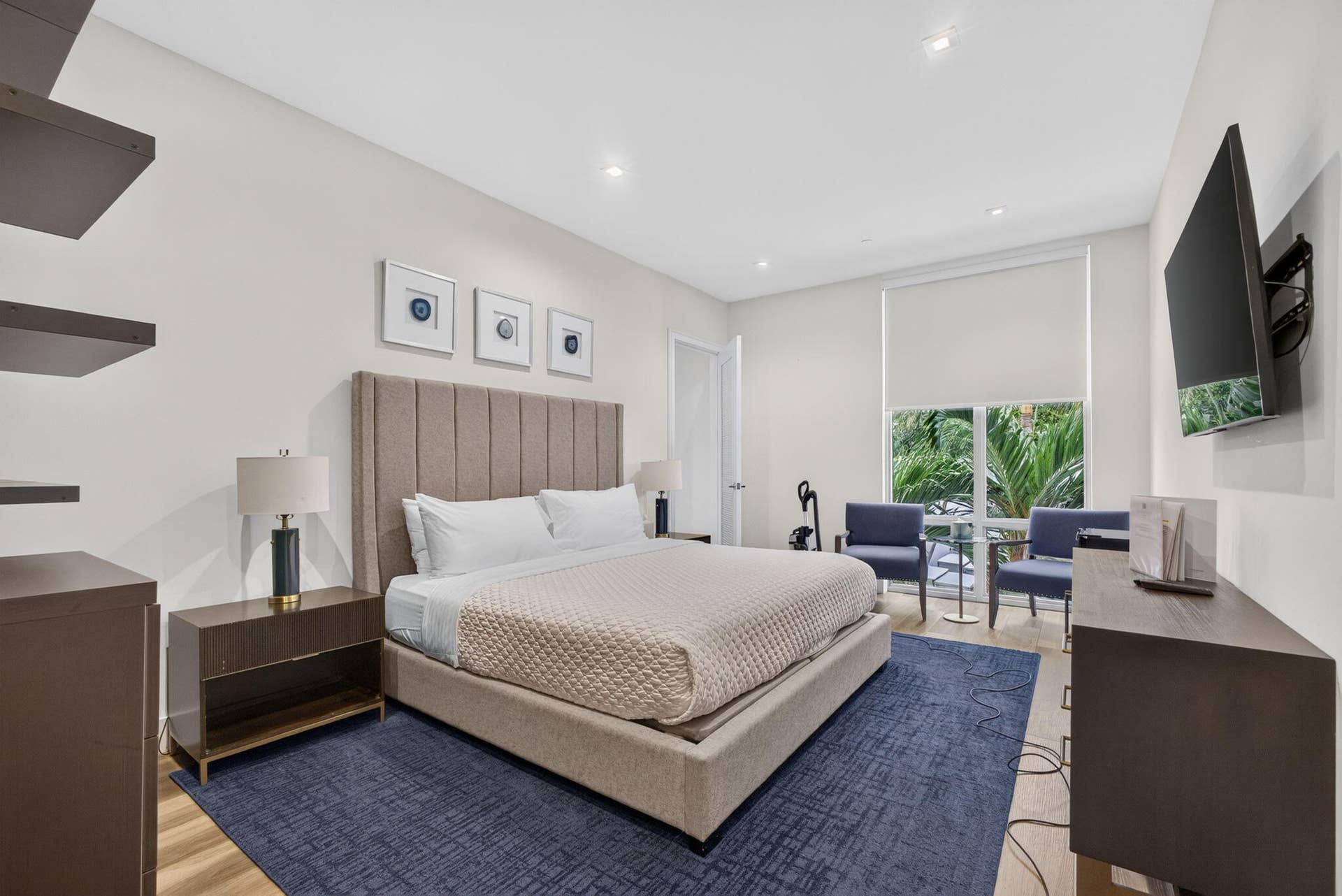 1 Water Club Way, #503, North Palm Beach, FL 33408 Water Club Towers offer 2 beautiful Hospitality Guests Suites for your overflow guests!!! Reservations and room charge required ...VERY CONVENIENT and you and your Guests will LOVE it!