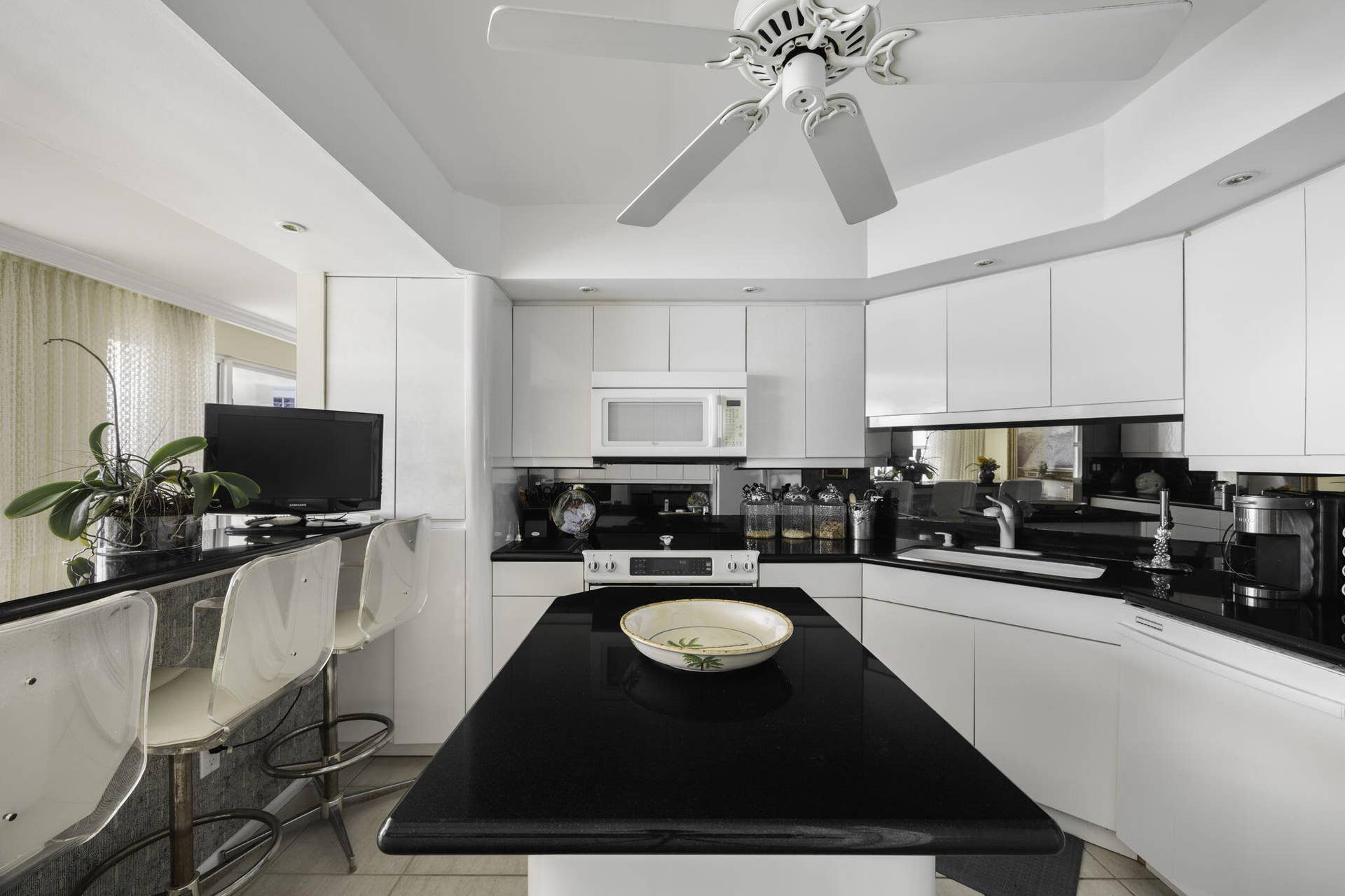 3900 N Ocean Drive, #11H, Lauderdale By The Sea, FL 33308 9-09