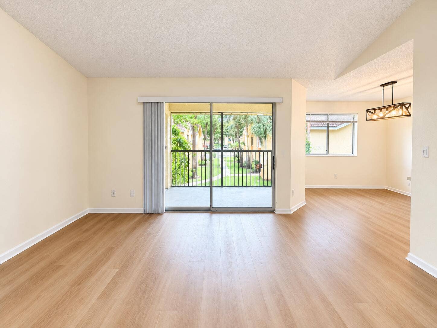 1172 CORAL CLUB Drive, #1172, Coral Springs, FL 33071 9458A17F-F372-4ACC-BD37-5C78FB7577FA
