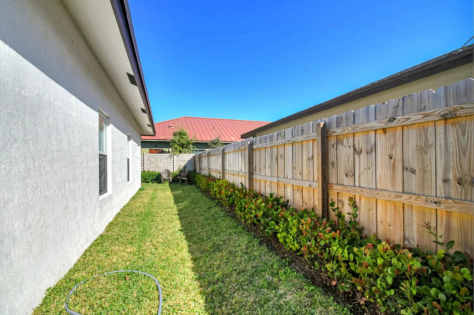 1562 W 26th Court, Riviera Beach, FL 33404 1566 W 26th Ct-13