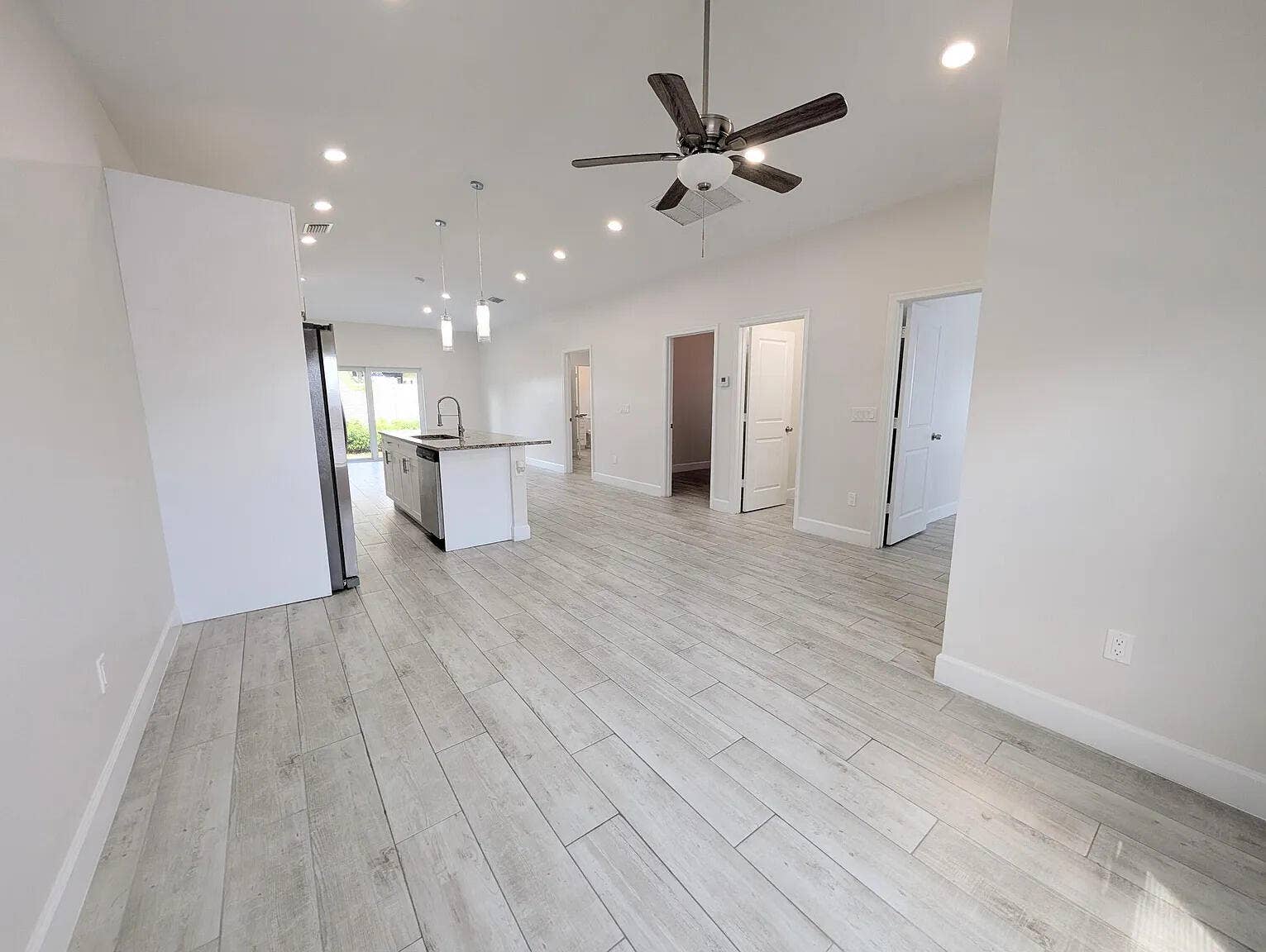 1562 W 26th Court, Riviera Beach, FL 33404 1566 W 26th Ct-4
