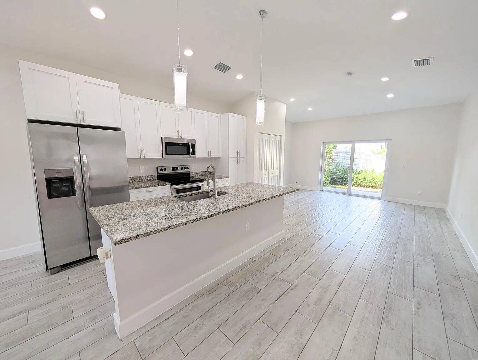 1562 W 26th Court, Riviera Beach, FL 33404 1566 W 26th Ct-2