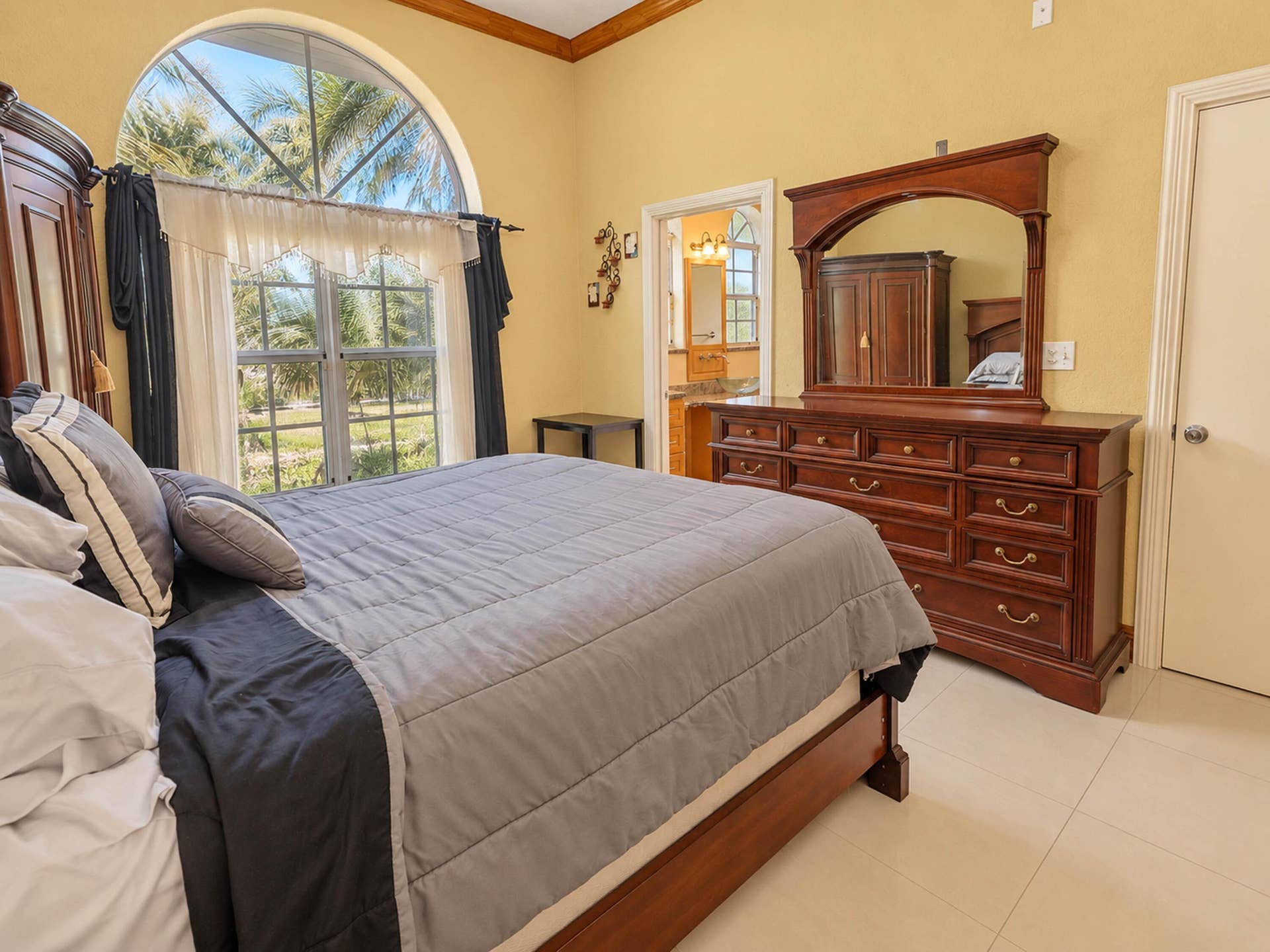 14630 LURAY Road, Southwest Ranches, FL 33330 37. Jessicas Room B