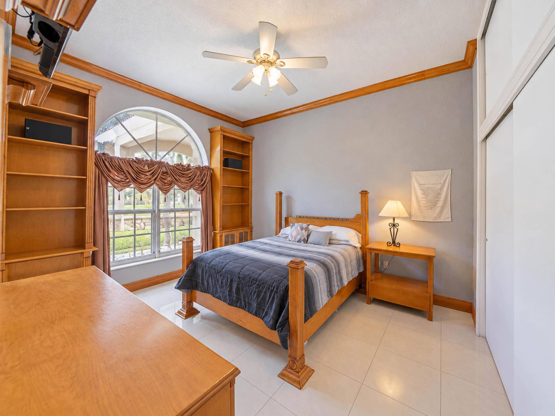 14630 LURAY Road, Southwest Ranches, FL 33330 32. Johannas Room A